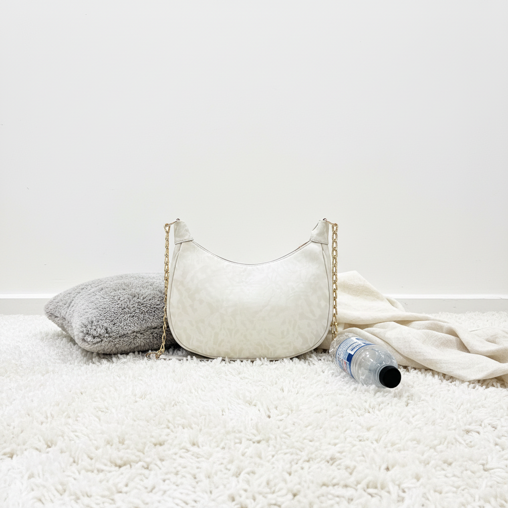 Elegant Pearl Bow Bag